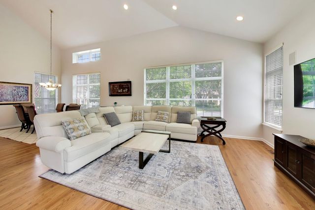 1958 Trevino Terrace, Vernon Hills, IL 60061