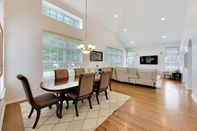 1958 Trevino Terrace, Vernon Hills, IL 60061