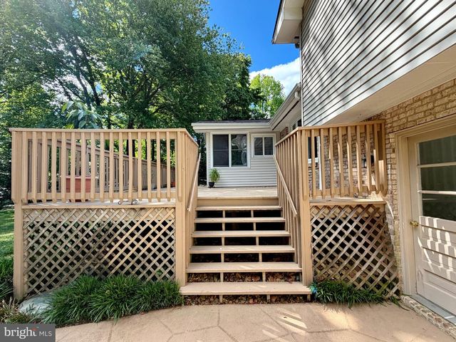 5538 HUCKLEBERRY DR, Bryantown, MD 20617