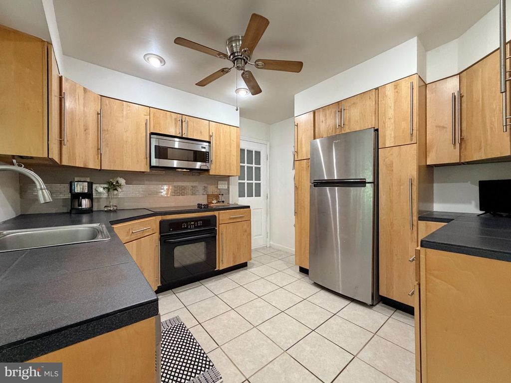 Image 12 of property listing at 5538 HUCKLEBERRY DR, Bryantown, MD 20617