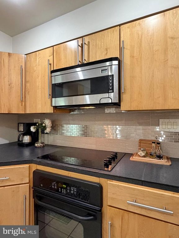 Image 13 of property listing at 5538 HUCKLEBERRY DR, Bryantown, MD 20617