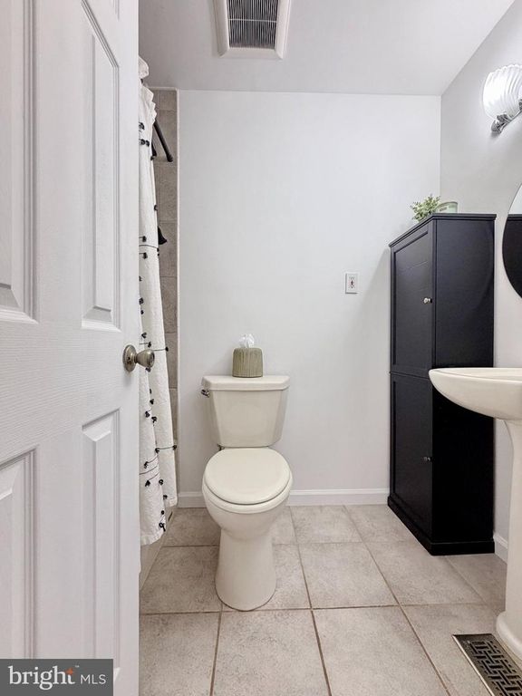 Image 31 of property listing at 5538 HUCKLEBERRY DR, Bryantown, MD 20617
