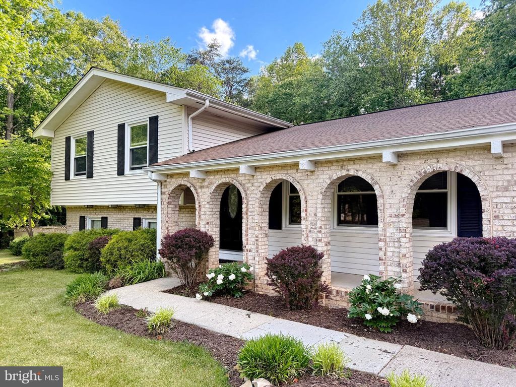 Image 51 of property listing at 5538 HUCKLEBERRY DR, Bryantown, MD 20617