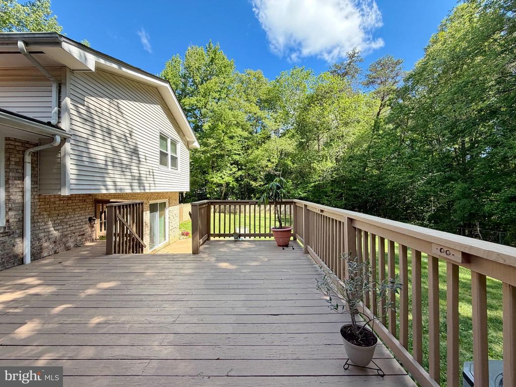 Image 64 of property listing at 5538 HUCKLEBERRY DR, Bryantown, MD 20617