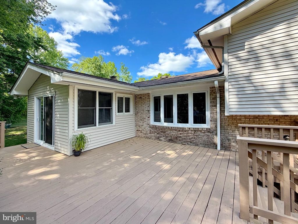 Image 65 of property listing at 5538 HUCKLEBERRY DR, Bryantown, MD 20617