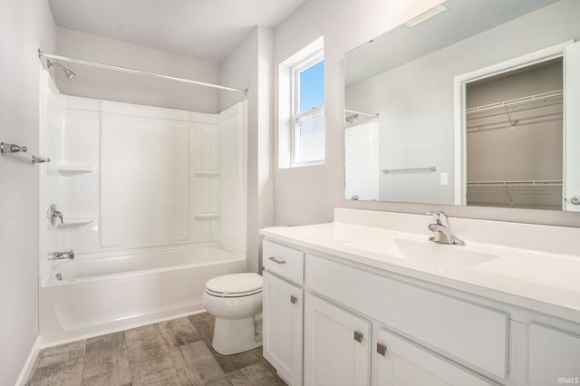 3361 Blarney Drive, South Bend, IN 46628