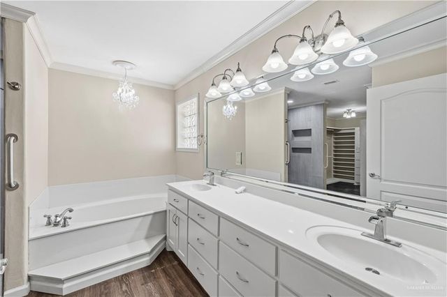 3522 E Country Club N Drive, Edinburg, TX 78542