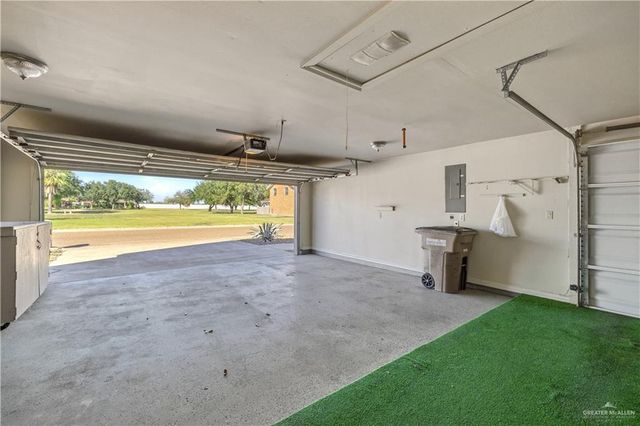 3522 E Country Club N Drive, Edinburg, TX 78542