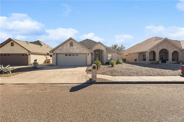 3522 E Country Club N Drive, Edinburg, TX 78542