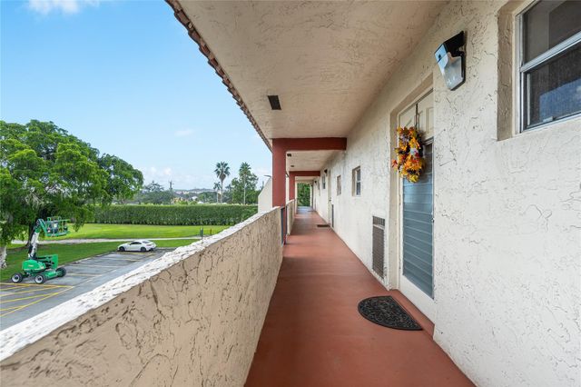 8940 S Hollybrook Blvd 307, Pembroke Pines, FL 33025