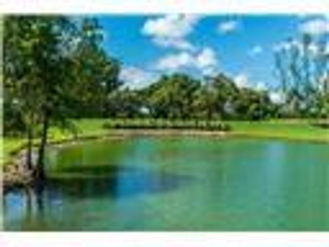 8940 S Hollybrook Blvd 307, Pembroke Pines, FL 33025