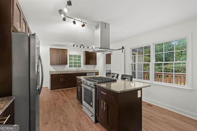 2674 Skylane Drive, Marietta, GA 30062