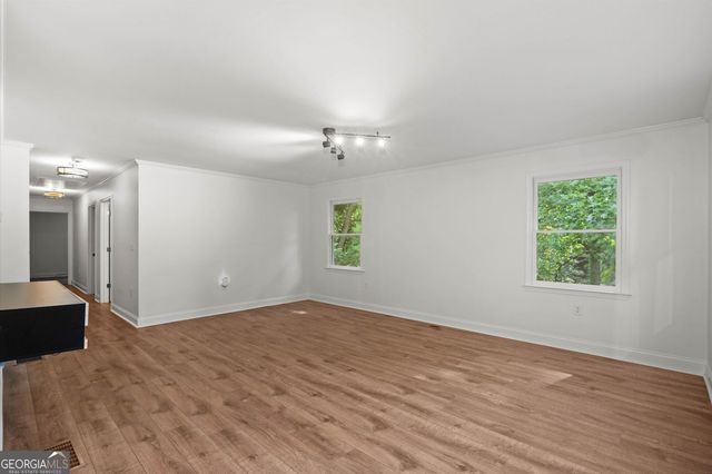 2674 Skylane Drive, Marietta, GA 30062