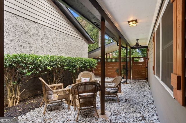 2674 Skylane Drive, Marietta, GA 30062
