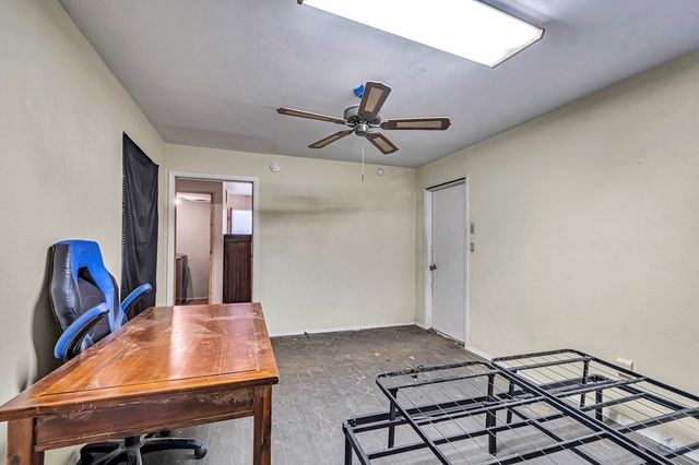 104 Waverly Dr, Midland, TX 79703