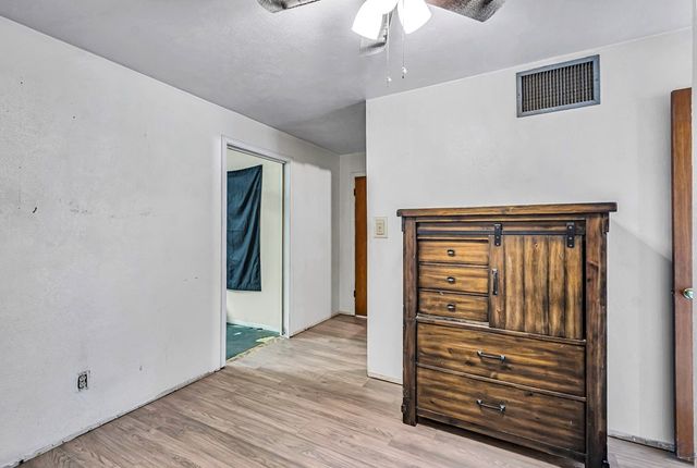 104 Waverly Dr, Midland, TX 79703