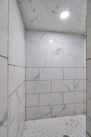 104 Waverly Dr, Midland, TX 79703