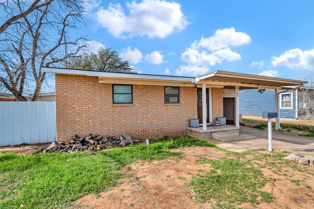 104 Waverly Dr, Midland, TX 79703