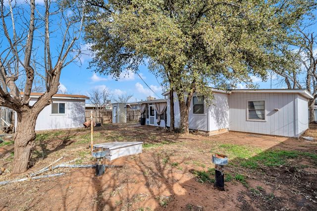 104 Waverly Dr, Midland, TX 79703