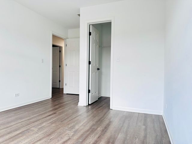 1875 N Crenshaw Circle, Vernon Hills, IL 60061