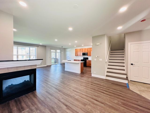 1875 N Crenshaw Circle, Vernon Hills, IL 60061
