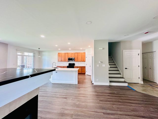 1875 N Crenshaw Circle, Vernon Hills, IL 60061