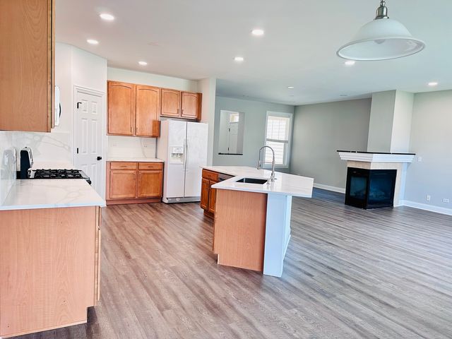 1875 N Crenshaw Circle, Vernon Hills, IL 60061