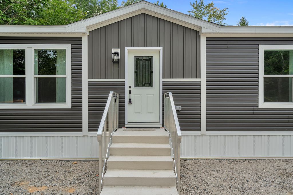 54 Middle Ridge Road, Bridgton, ME 04009 — photo 4