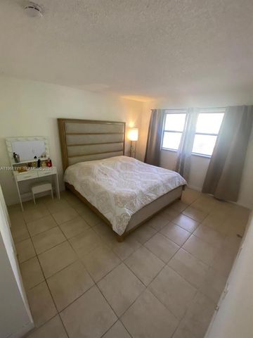 15520 SW 80th St B-208, Miami, FL 33193