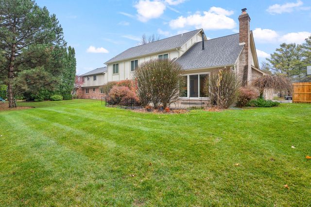 54880 Burlington Drive, Shelby Twp, MI 48315