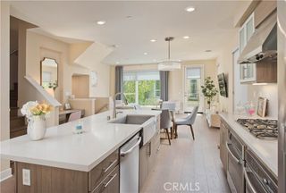 6749 W Gill, Los Angeles, CA 90068