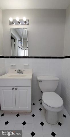 717 SURREY LN, Glenolden, PA 19036