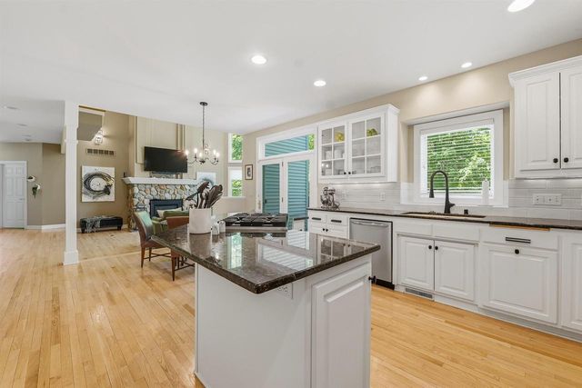 14 OAKRIDGE COURT, Fond Du Lac, WI 54937