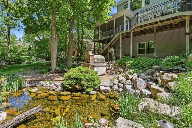 14 OAKRIDGE COURT, Fond Du Lac, WI 54937