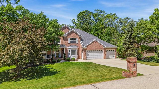 14 OAKRIDGE COURT, Fond Du Lac, WI 54937