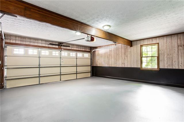 1855 Vintage Drive, Snellville, GA 30078