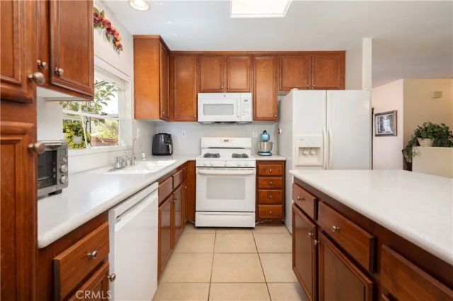 1686 Lakeside, Beaumont, CA 92223