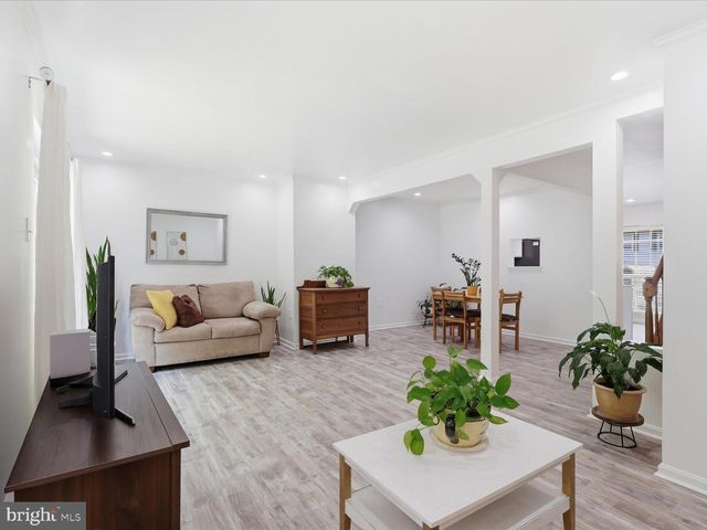 5742 BURKE TOWNE CT, Burke, VA 22015