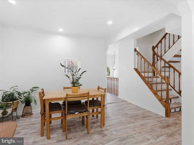 5742 BURKE TOWNE CT, Burke, VA 22015