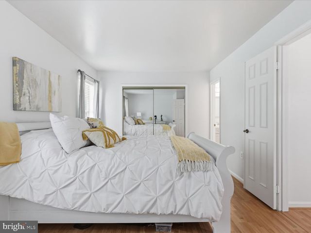 5742 BURKE TOWNE CT, Burke, VA 22015