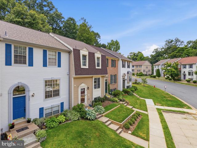 5742 BURKE TOWNE CT, Burke, VA 22015
