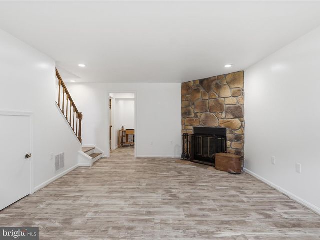 5742 BURKE TOWNE CT, Burke, VA 22015