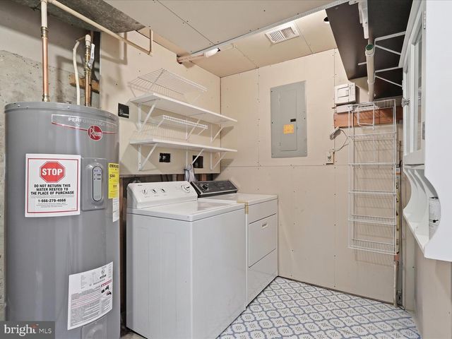 5742 BURKE TOWNE CT, Burke, VA 22015