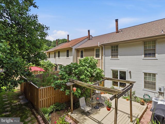 5742 BURKE TOWNE CT, Burke, VA 22015