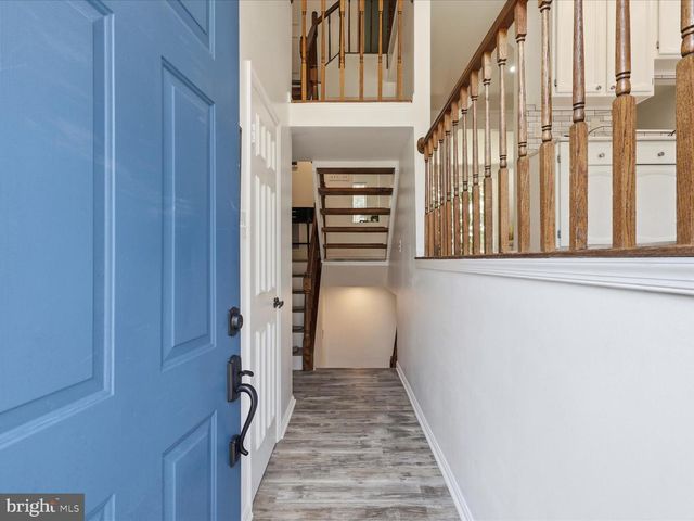 5742 BURKE TOWNE CT, Burke, VA 22015