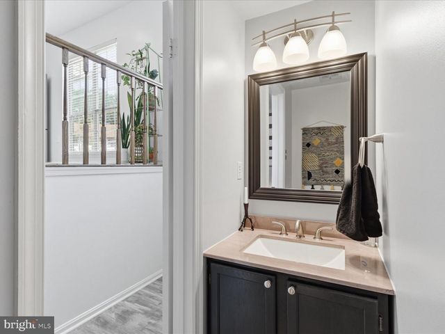 5742 BURKE TOWNE CT, Burke, VA 22015