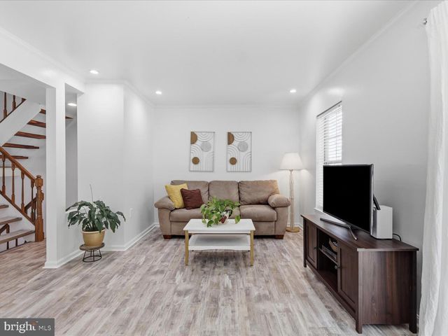 5742 BURKE TOWNE CT, Burke, VA 22015