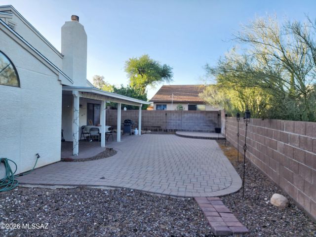 2873 W Ribera Place, Tucson, AZ 85742