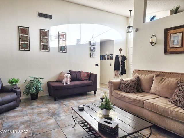 2873 W Ribera Place, Tucson, AZ 85742