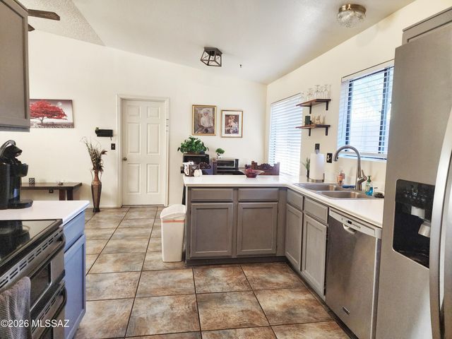 2873 W Ribera Place, Tucson, AZ 85742